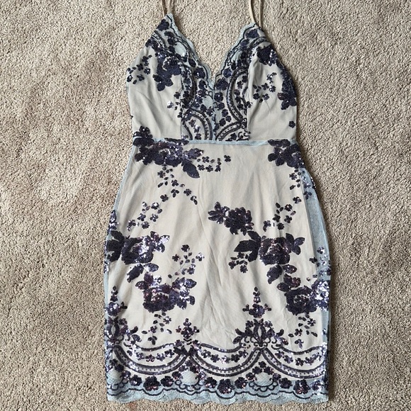 Dresses & Skirts - Women’s size large cocktail dress. Sequins w/nude lining. Boutique